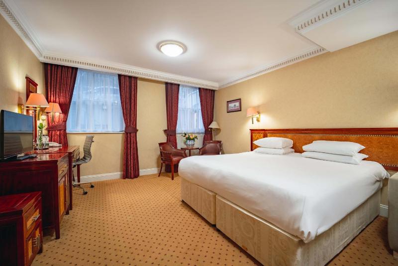 Triple Room image 3