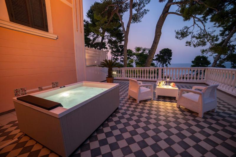 Suite with Terrace (4 Adults) image 1