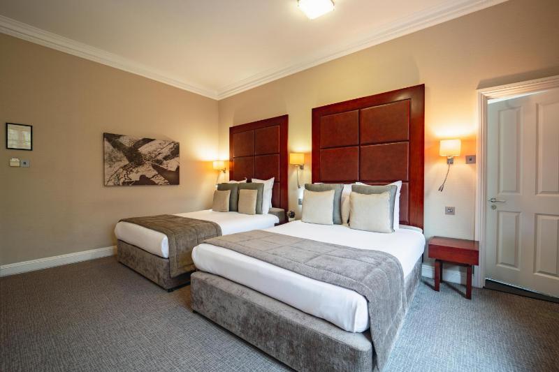 Comfort Triple Room image 2