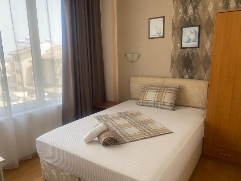 Twin Room image 1