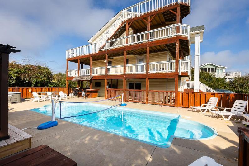 Whalehead Adventure With Ocean Views Pool Spa - image 20