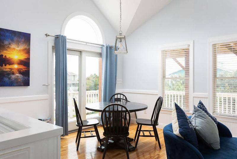 Whalehead Adventure With Ocean Views Pool Spa - image 12