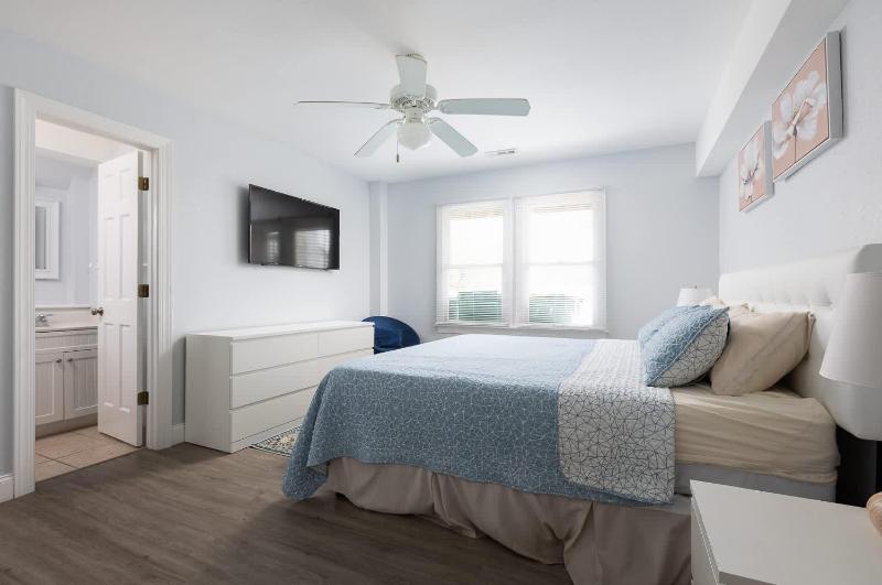 Whalehead Adventure With Ocean Views Pool Spa - image 7
