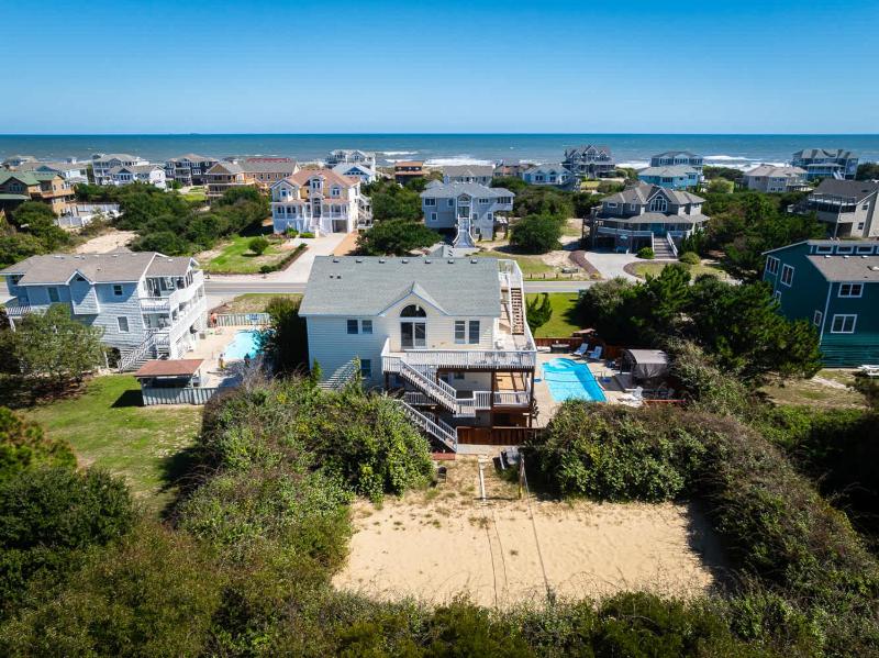 Whalehead Adventure With Ocean Views Pool Spa - image 45