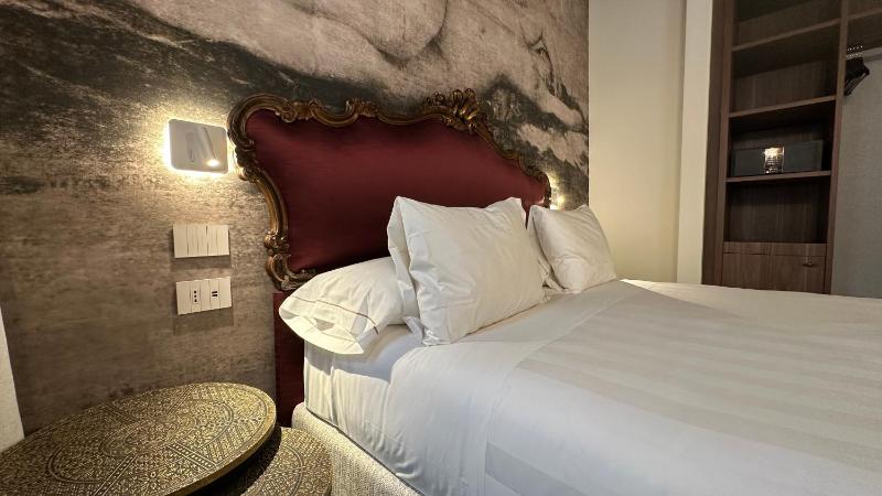 Superior Double Room image 2