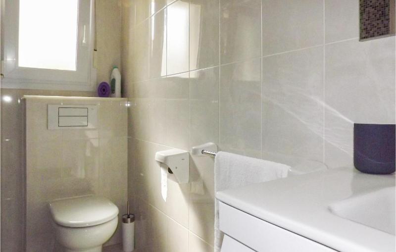 Three-Bedroom Holiday Home  image 3