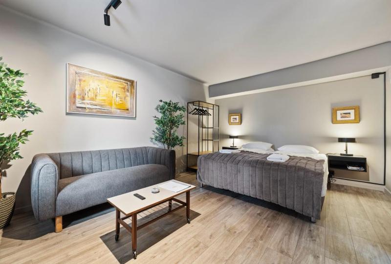 Astro Apartments - image 6