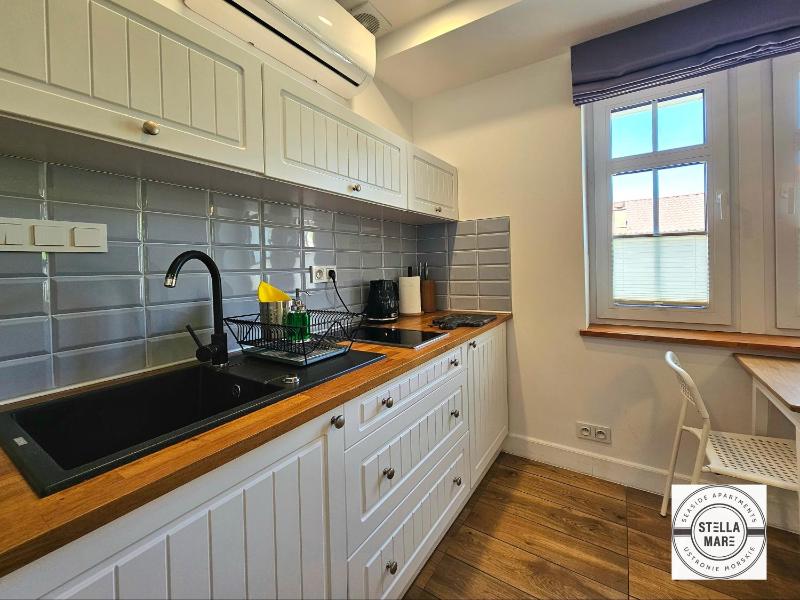 One-Bedroom Apartment image 4