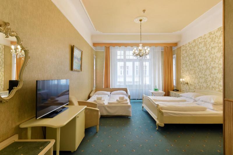 Comfort Quadruple Room image 3