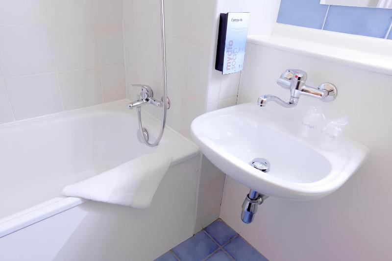 Double Room image 1