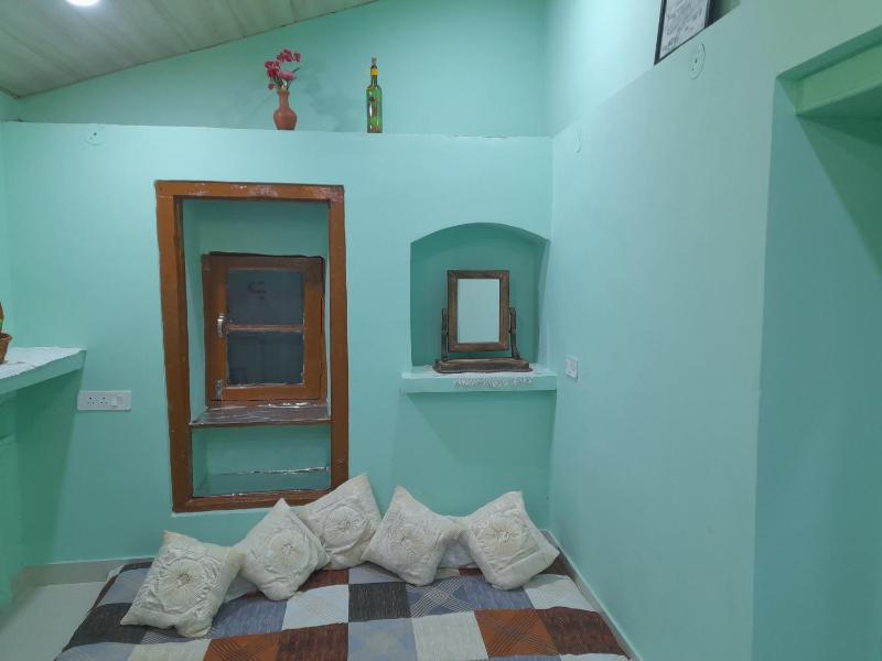 Landour Chalet Mussoorie Cozy and Aesthetic Kothri Homestays - image 31