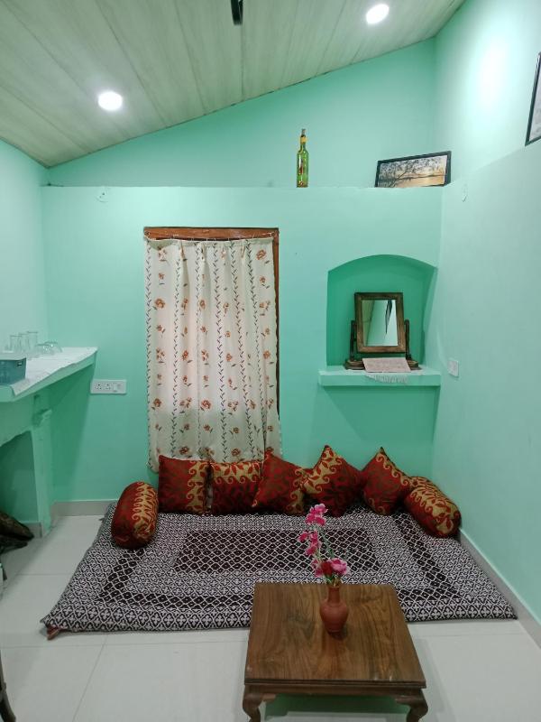 Landour Chalet Mussoorie Cozy and Aesthetic Kothri Homestays - image 23