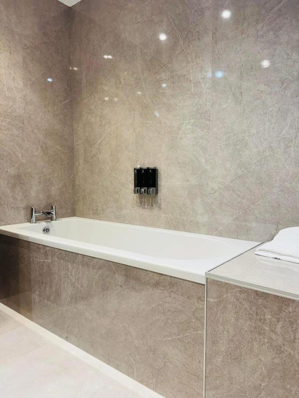 Suite image 2