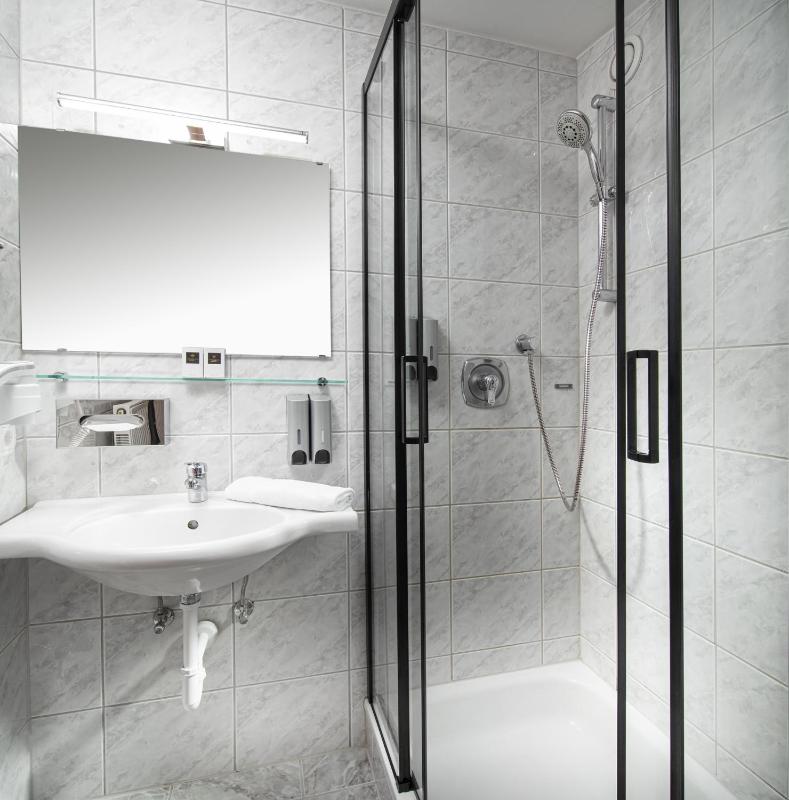 Single Room with Balcony image 4