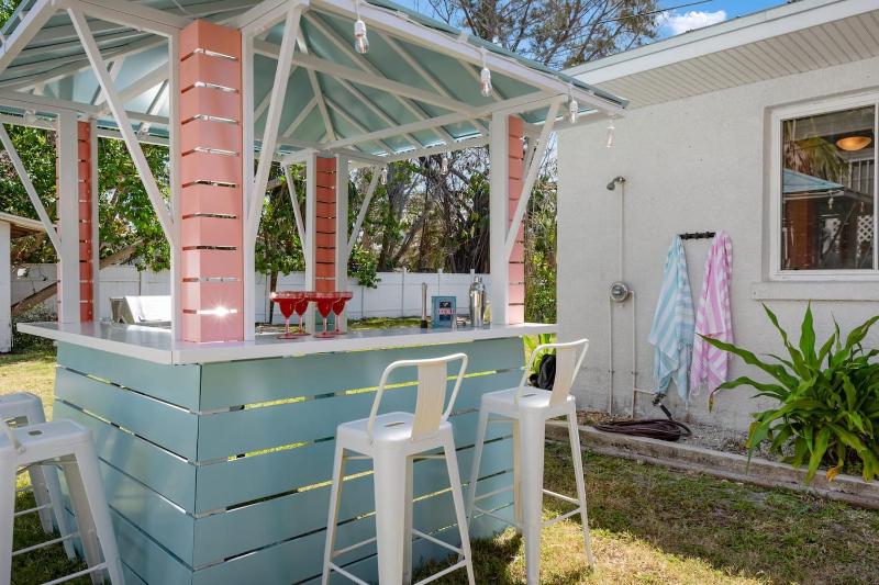 3 Blocks to Beach Epic Game Room Cabana Bar - image 9