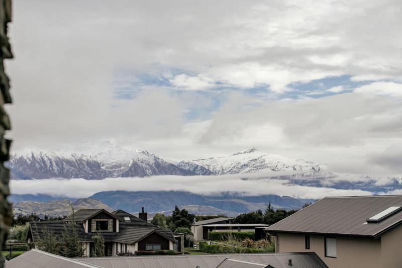 Infinity Outlook | Views Fireplace & BBQ - image 10
