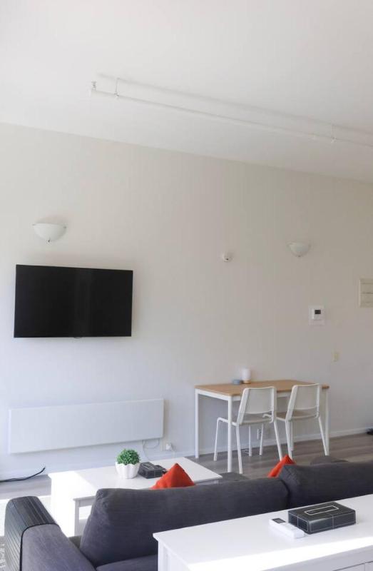 The Clocktower Light and Airy Studio on Bourke St - image 8