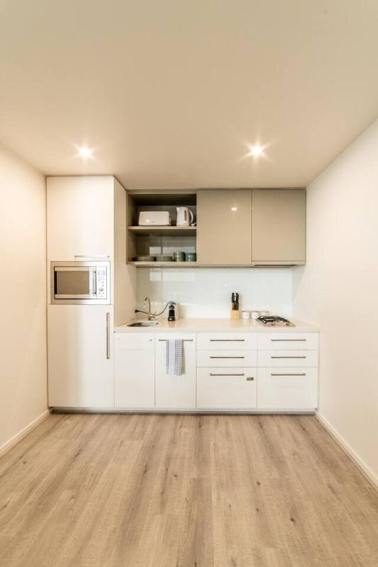 The Laneway Central CBD Hideaway on Little Collins - image 11