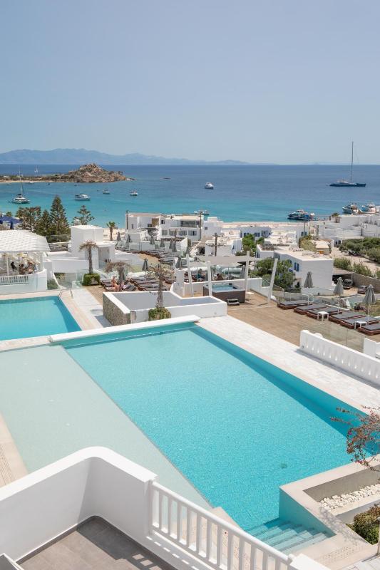 Deluxe Double or Twin Room with Sea View image 2