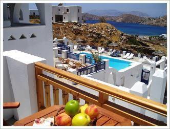 Suite with Sea View image 2