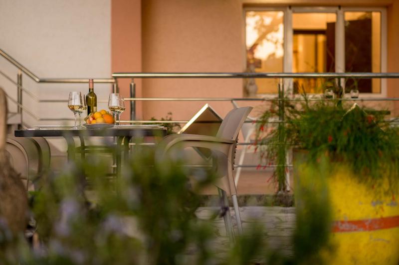 Grande Apartments - image 12