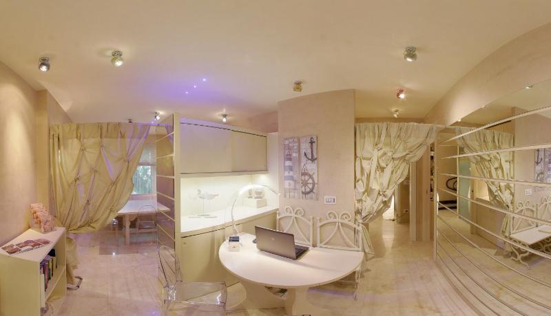 Suite & Spa Mirabel - image 32
