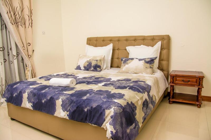 Emmanuel Apartments - image 2