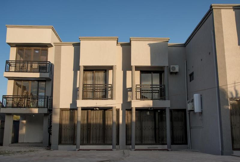 Emmanuel Apartments - image 14