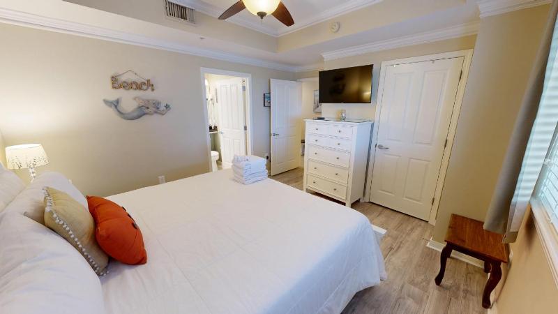 Destin West Gulfside 611 - image 40