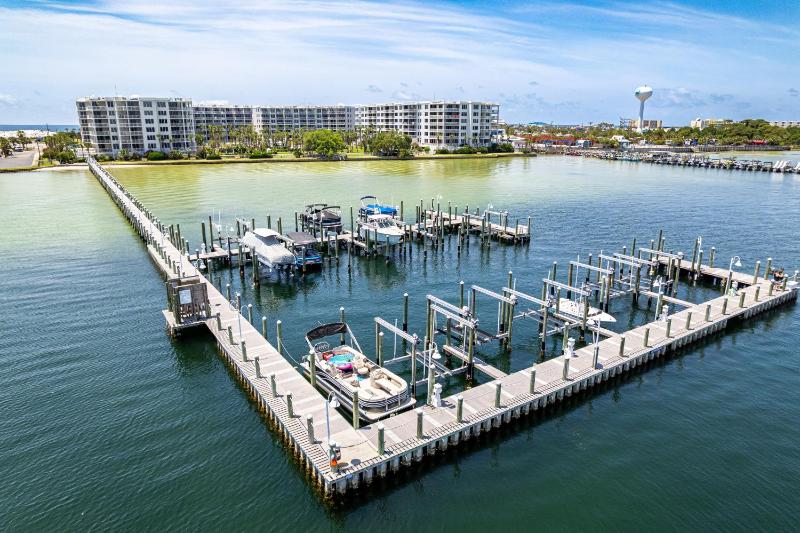 Destin West Gulfside 611 - image 21