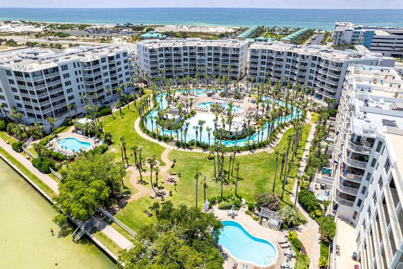 Destin West Gulfside 611 - image 13