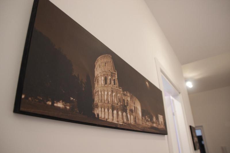 Classic Double Room image 2