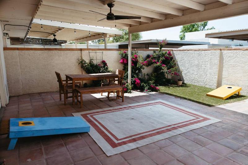 Luxurious Oasis w/Pool+Patio Just Min to Old Town! - image 23