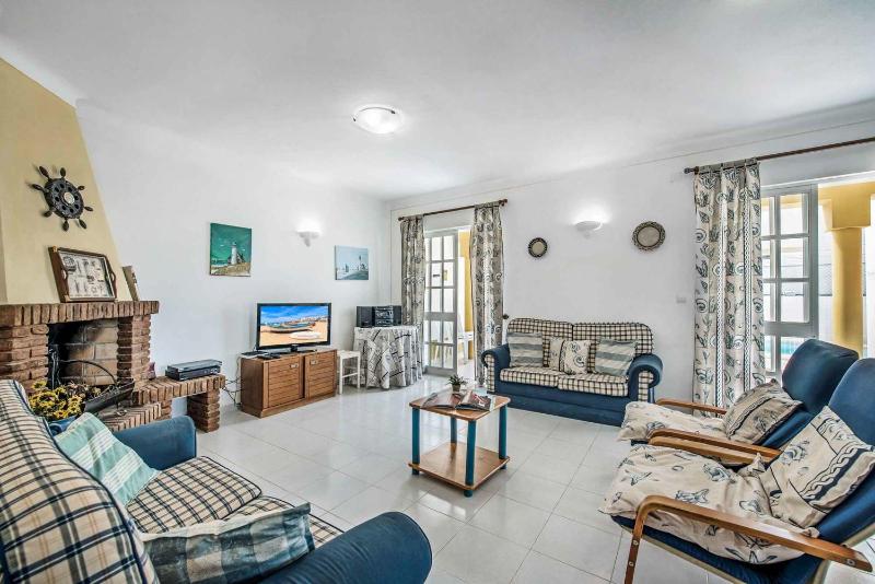 Villa Arines - image 10