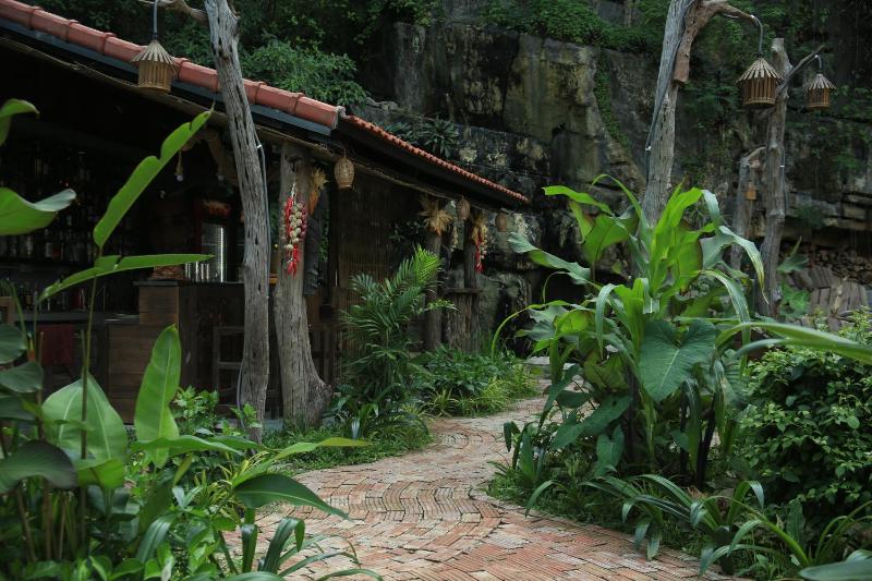 The Hive Homestay - Tam Coc - image 3