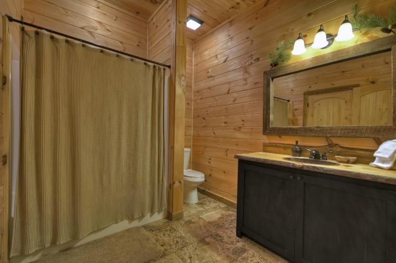 View-Topia STUNNING VIEWS - Hot tub - Gameroom - image 15