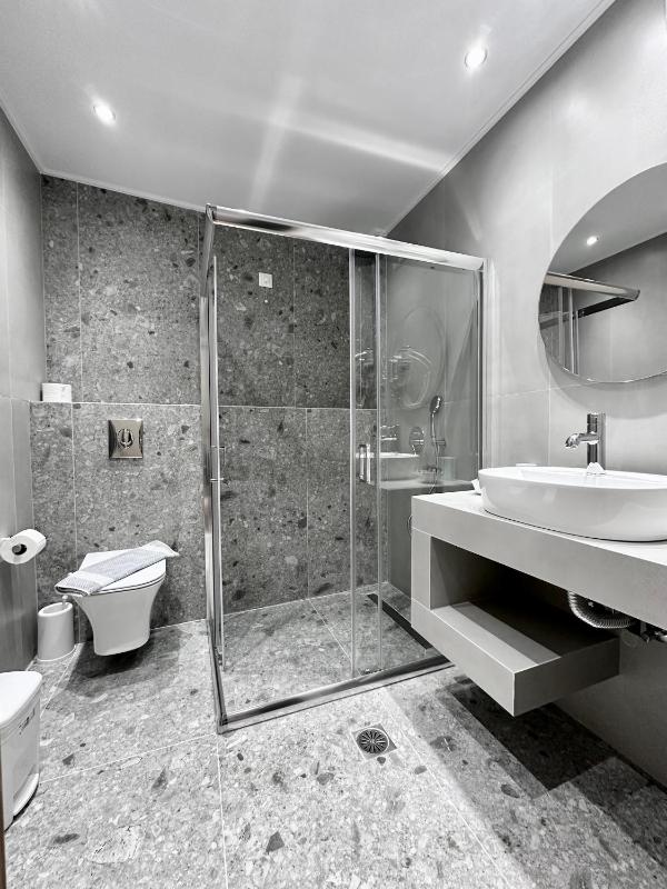 Superior Double Room with Sea or Pool view  image 2