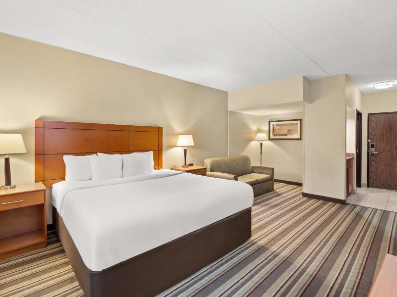 Executive King Room - Non-Smoking image 2