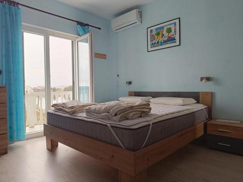 Studio with Balcony and Sea View image 1