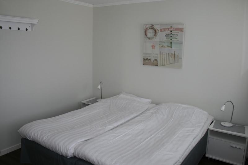 Twin Room image 3