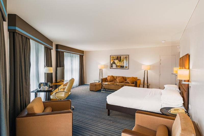 Junior Suite image 4