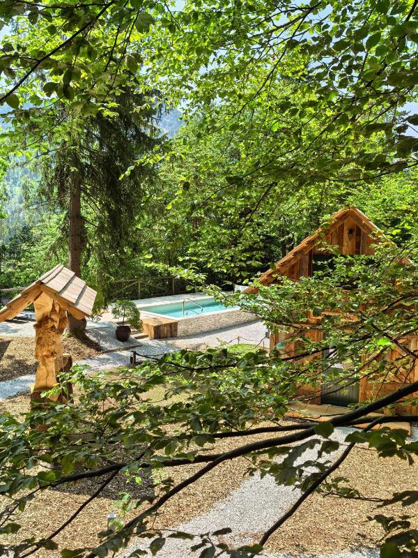 Tree House with Wooden Tub image 1