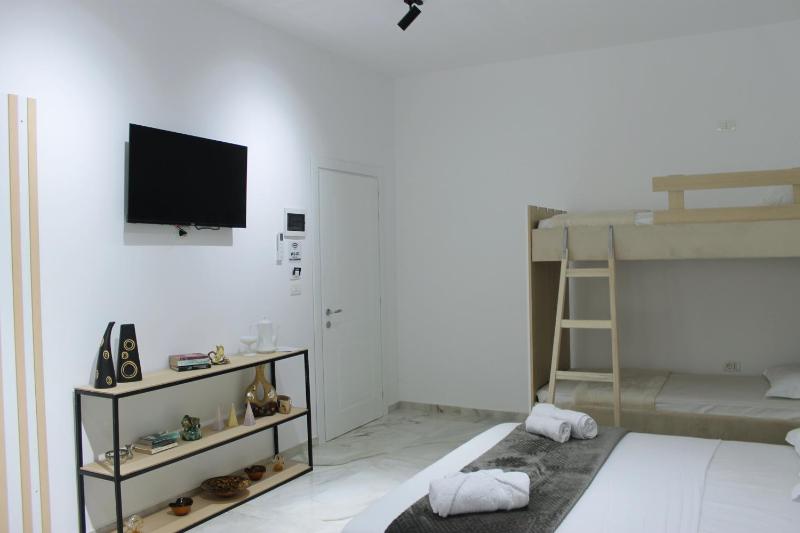 Guest House Adi Hoxha - image 2