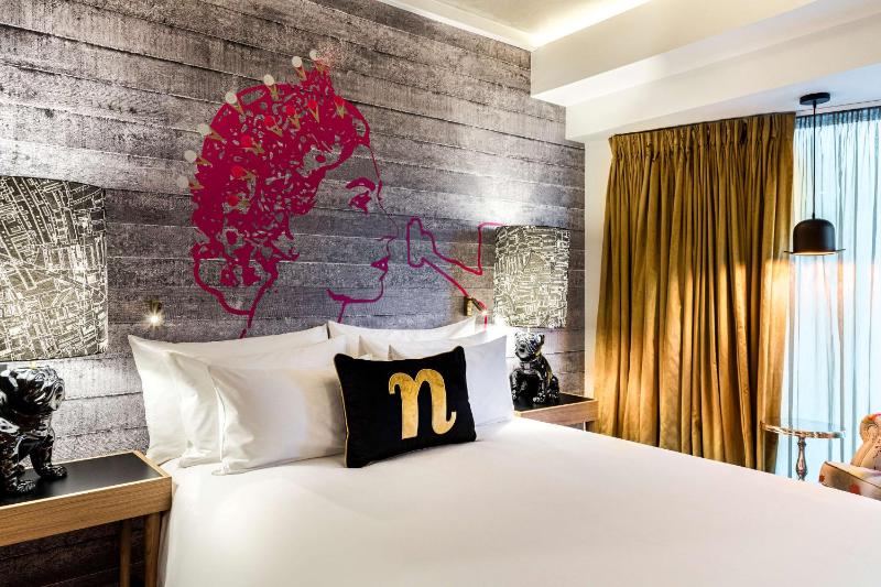 nhow Superior Room image 4