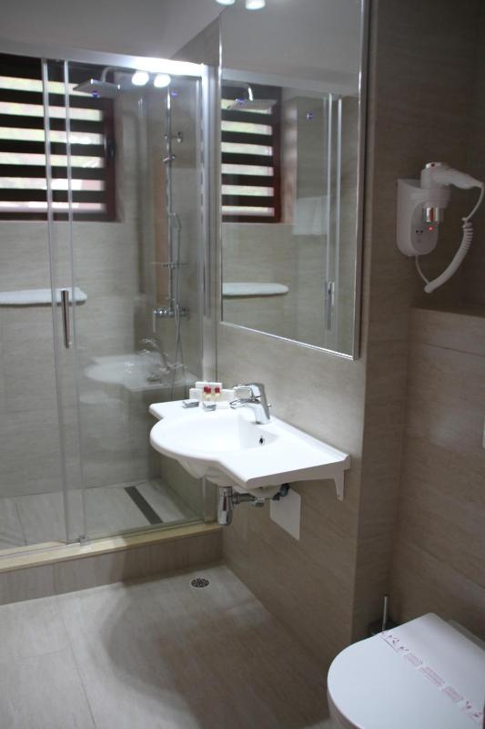 Double Room with Balcony image 1