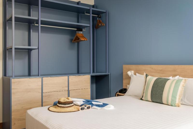 Double Room (2 Adults + 2 Children) image 4