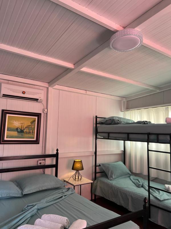 Matea Room - image 6