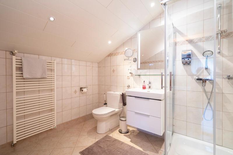 Double Room image 1