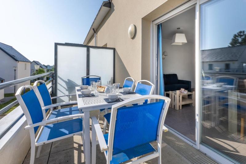 Three-Bedroom Apartment image 4