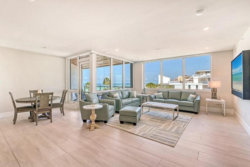 Ten35 Seaside Rentals - image 31